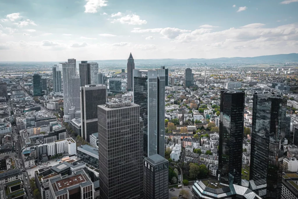 Solaranlage Frankfurt: Der praktische Ratgeber für dein Eigenheim im Rhein-Main-Gebiet